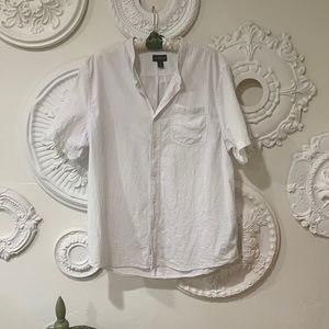 Short sleeve white shirt